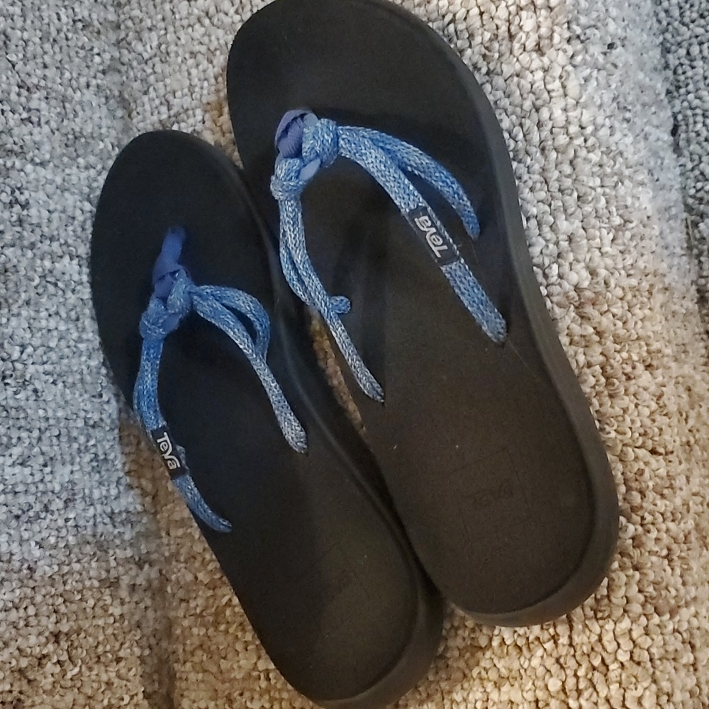 Womens Teca Sandals. Size 9.  Worn Once.